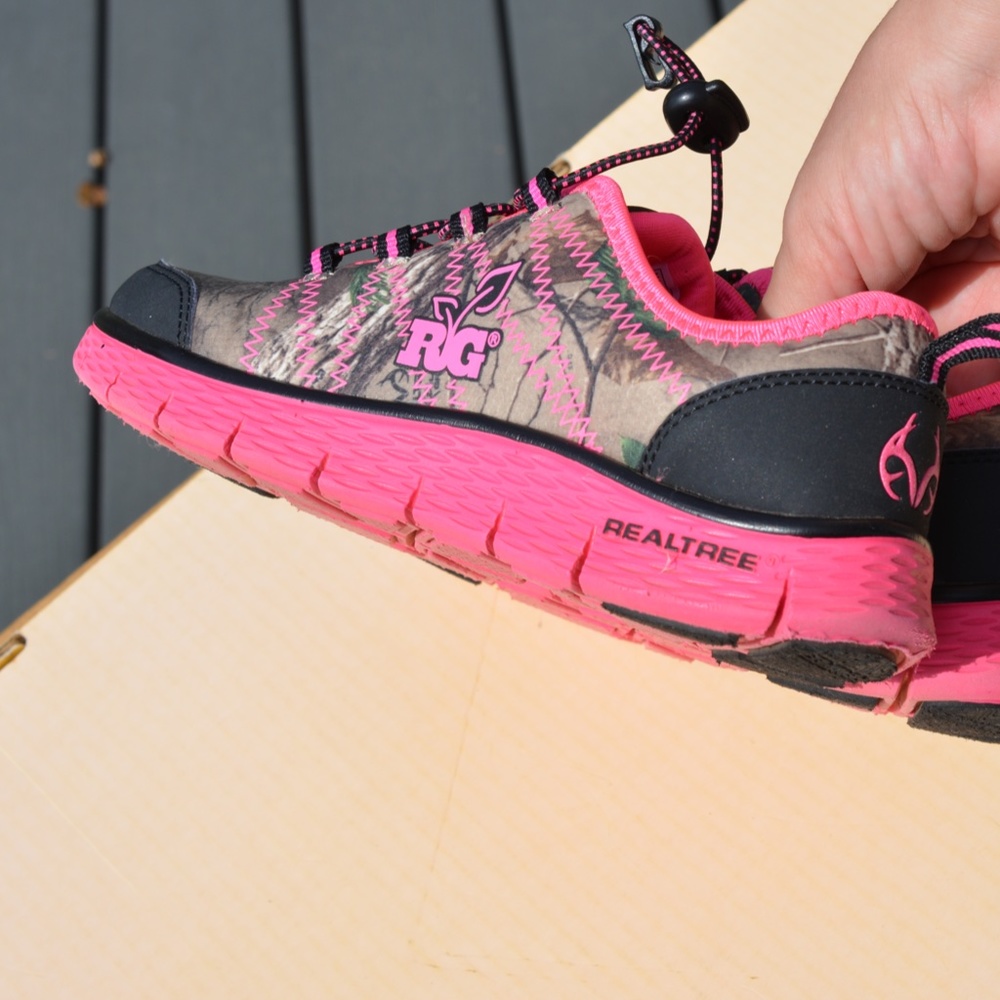 RealTree Girls' Sneakers Youth Size 4 - Picture 2 of 6